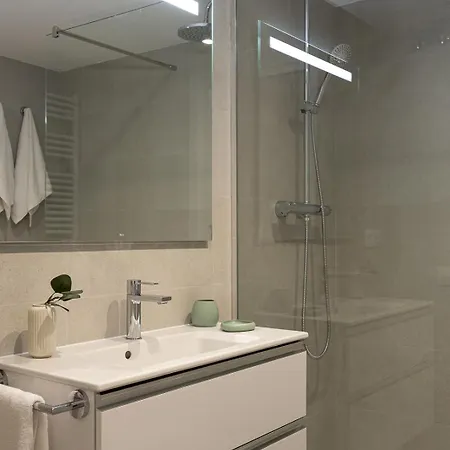 아파트 Refurbished Design Flats Old Town *