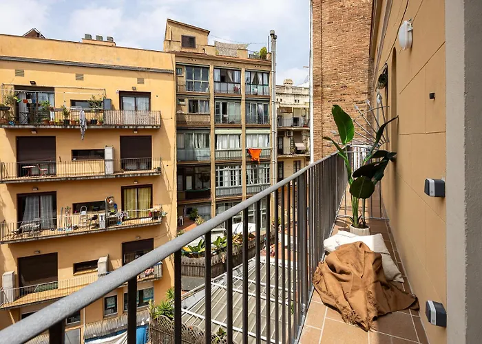 Refurbished Design Flats Old Town Barcelona